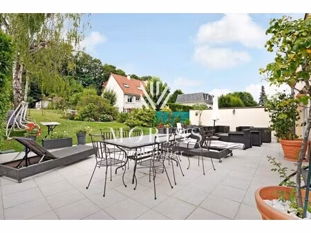 maison de luxe à vendre dans le quartier buzenval