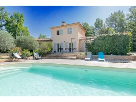 maison provençale à vendre à la la verdière