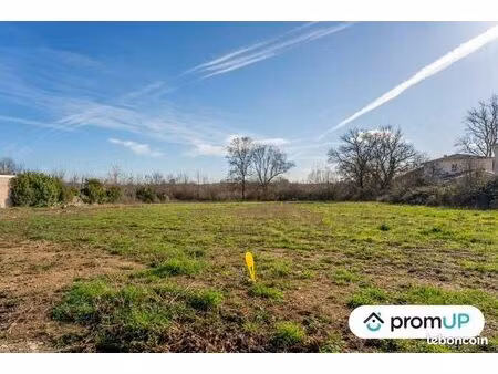 terrain 673 m² brindas