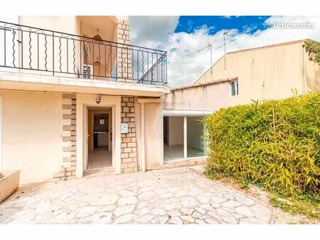 local commercial 31 m² velaux