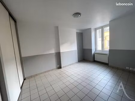 appartement 1 pièce 27 m²