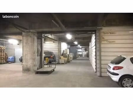 garage/box 4 m² allouis