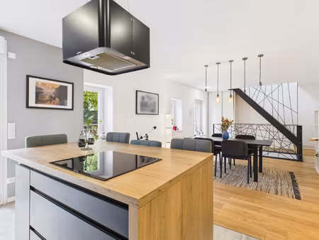 appartement duplex de 151 45m2 à chavigny avec terrasse et j