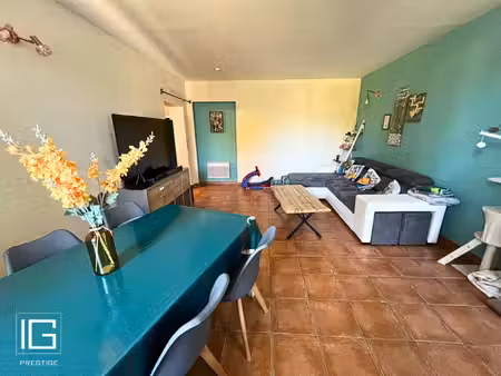 charmant appartement t4 de 106 m2 avec terrasse ensoleillée