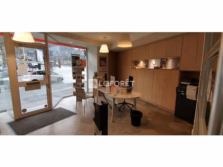 local commercial albertville 92 58 m2