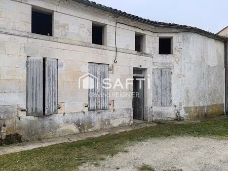 amateur de rénovation  venez découvrir cette maison en pierres...