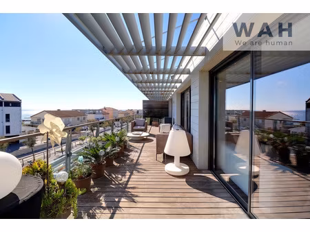 vente dernier etage carnon vue mer