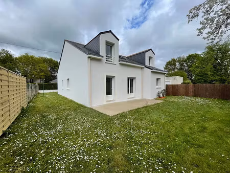 location maison 7 pièces 155.74 m² à la chapelle-sur-erdre (44240)  1 359 €