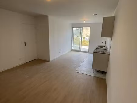 location maison 7 pièces 121 m² à saint-crépin-ibouvillers (60149)  1 390 €