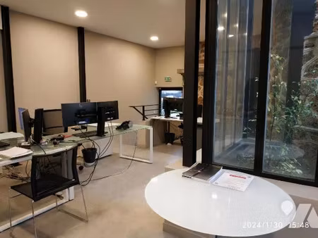 location locaux professionnels à lagny-sur-marne (77400)  900 €