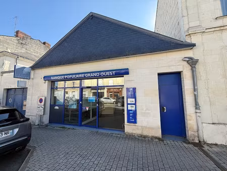 location locaux professionnels 120 m² à saumur (49400)  1 950 €