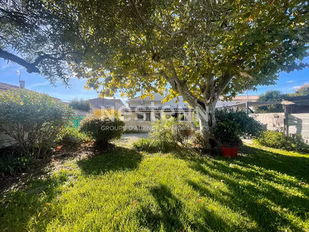 marignane - à vendre une maison plain pied  de 5 pièces de 120 m2 sur une parcelle de 551m