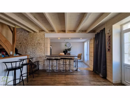 charmante maison de bourg - 3 chambres - proche commodités