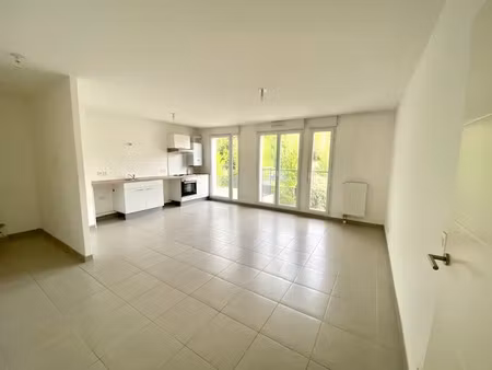 location maison 3 pièces 64 m² à hardricourt (78250)  1 085 €