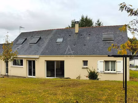 vente maison la chapelle saint laud  136m² 6 pièces 299 000€ avec garage