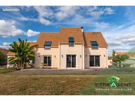 maison 5 pièces 150 m²