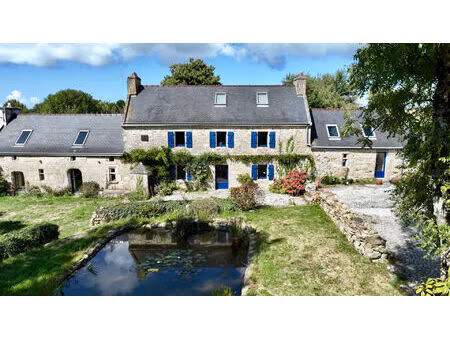 longère de caractère rénovée . audierne  entre mer et campagne