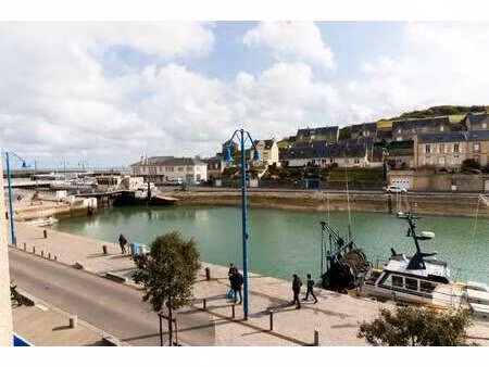 vente immeuble à port-en-bessin-huppain (14520) : à vendre / 77m² port-en-bessin-huppain