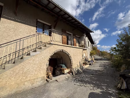 t3 de 65.22 m2 a renover avec une vue imprenable