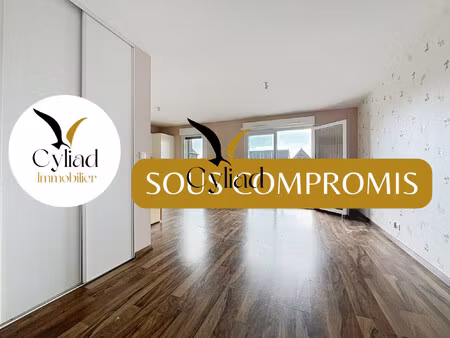 - sous compromis - studio à saint méloir des ondes