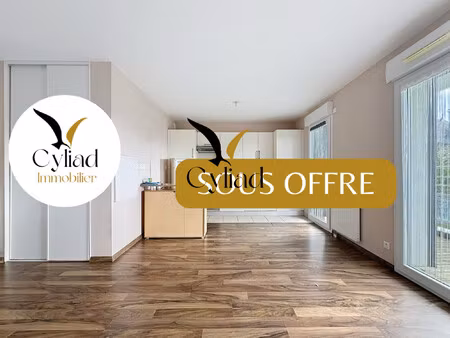 - sous offre - studio lumineux à saint méloir des ondes