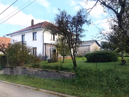 à vendre : charmante maison individuelle avec dépendance su