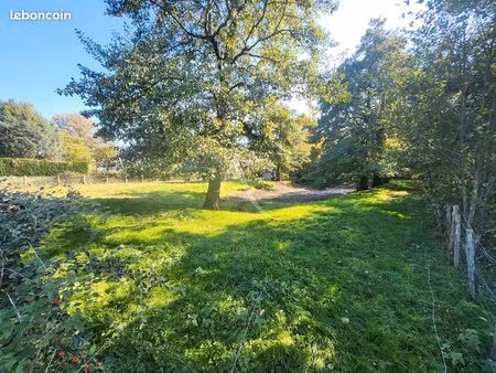 terrain 3320 m² vay