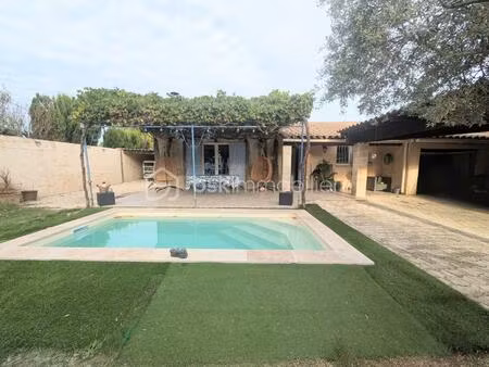 maison de 100 m² à plan-d'orgon