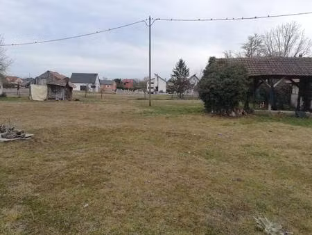 terrain constructible viabilisé à vendre