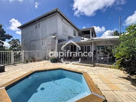 à vendre – grande maison composée de 3 logements 430 m² les abymes (97139)