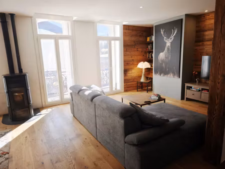 appartement f4 +cour + terrasse