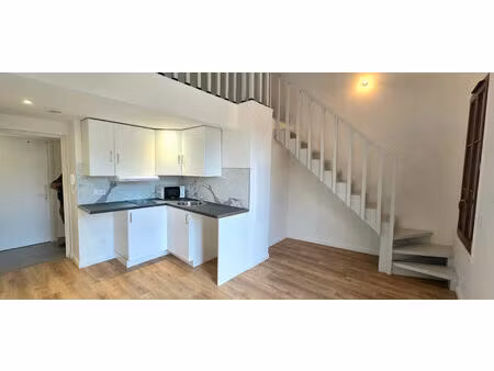 location appartement 2 pièces 26 m² à nice (06100)