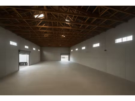 location local industriel 365 m² à le rove (13740)