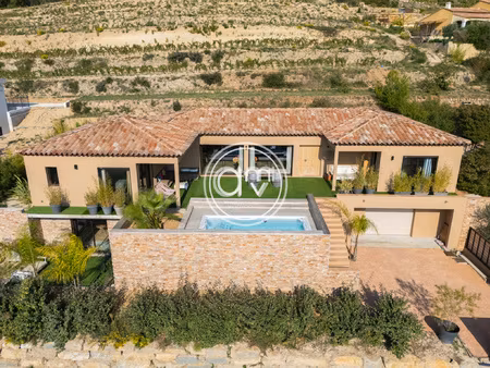 le castellet - villa d'architecte 330m2 - terrain 1037m2 - a
