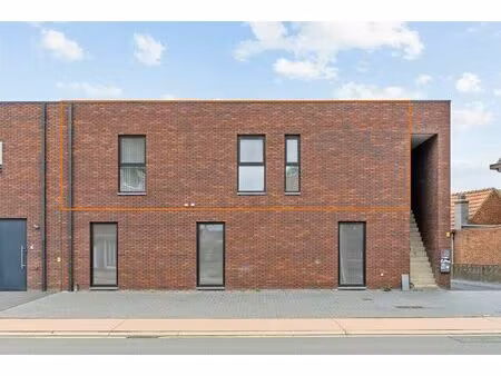 ruim recent appartement (2023) met 2 slaapkamers te korspel