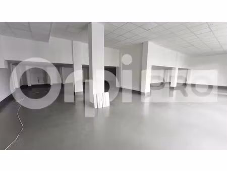 local commercial a louer