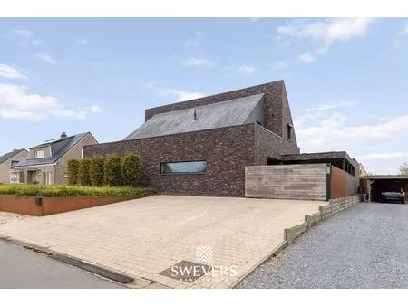 moderne woning (236 m²) met 4 slaapkamers en dakterras