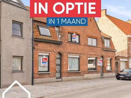 te renoveren woning op een perceel van 559m² met boordevol potentieel