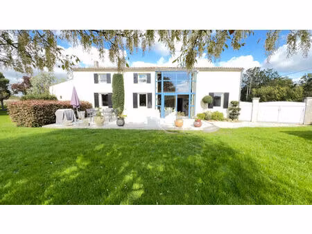 annonce vente maison 6 pièces de 190m2 à balanzac (17600) - paruvendu.fr ref 992783133987