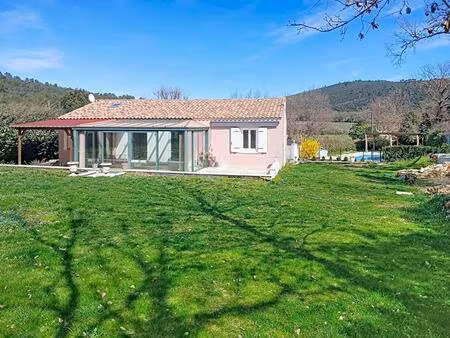villa plain-pied de 129 35m² sur 1232m² de terrain