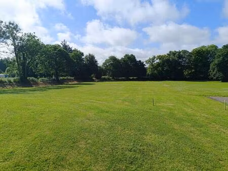 29520 laz terrain constructible à viabiliser plein sud au calme proche du bourg