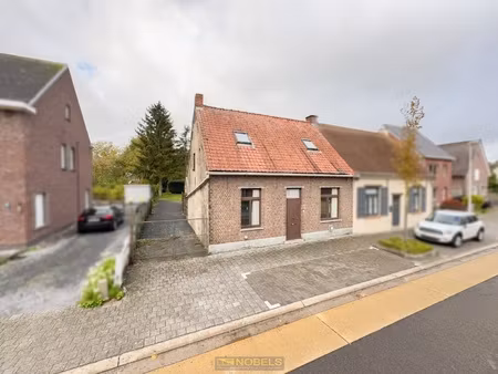 huis te koop in kruisem met 2 slaapkamers
