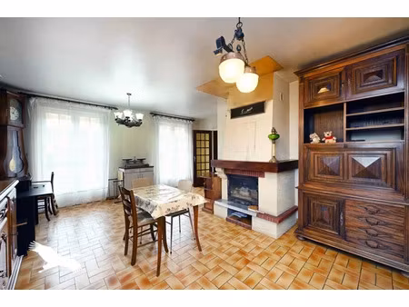 vente maison 10 pièces 200 m² à angouleme (16000)  244 950 €
