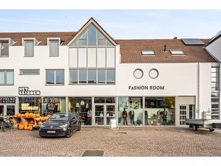 appartement te koop in oud-turnhout met 3 slaapkamers