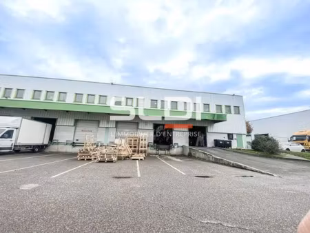 location local d'activités genas 69740