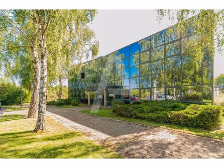 a louer : locaux mixtes bureaux-activités-stockage / laboratoire .rare sur le plateau de s