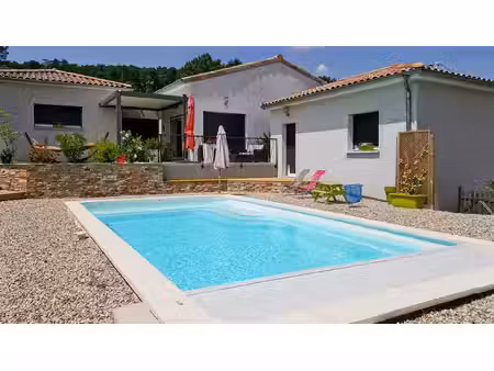 belle villa contemporaine avec piscine…