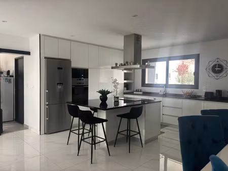vente maison 4 pièces 145 m² à saint-sauveur-d'aunis (17540)  364 000 €