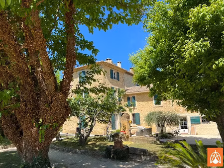 vente maison 18 pièces 678 m² à caderousse (84860)  1 298 000 €