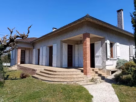 vente maison 6 pièces 164 m² monclar-de-quercy (82230)